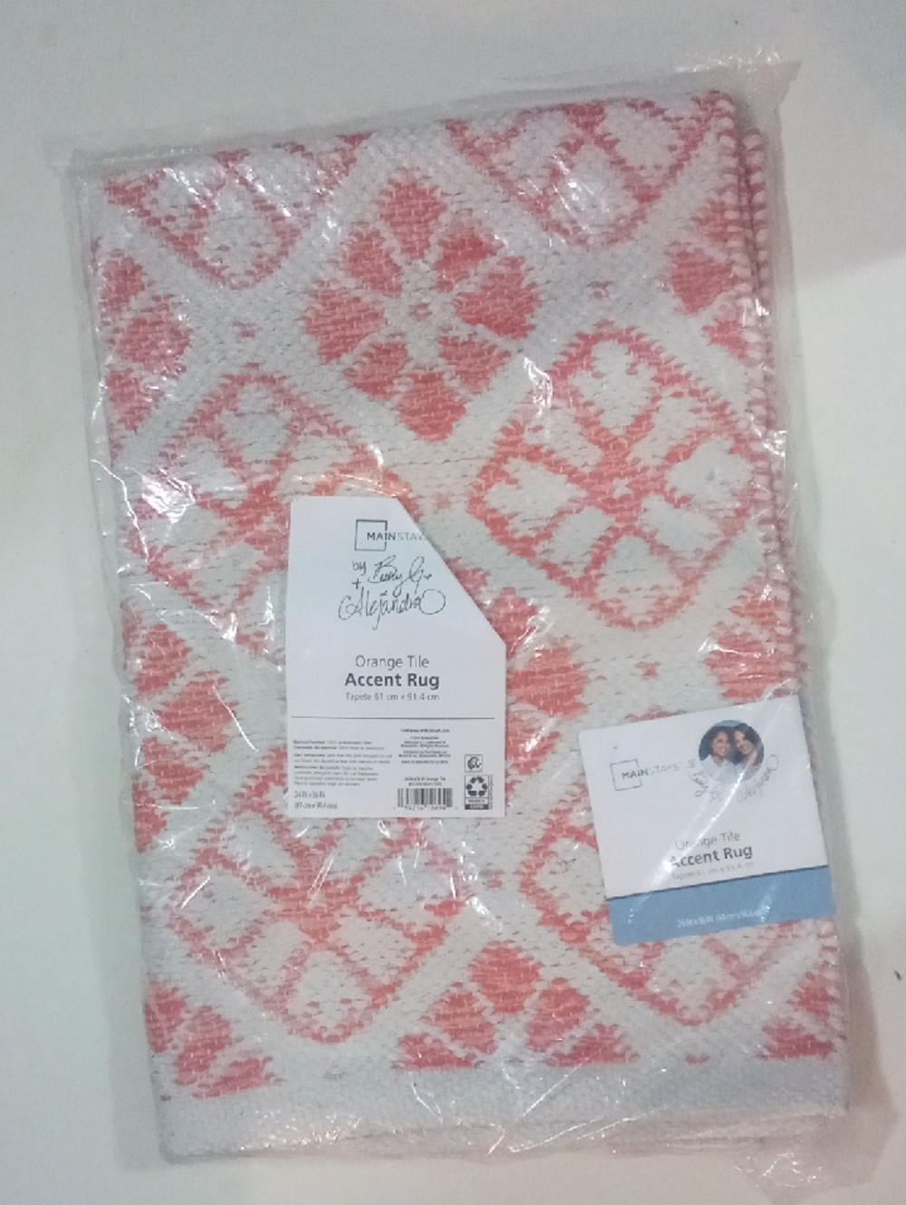 Mainstays Coral Tile Accent Rug - White & Coral New 24 X 36"